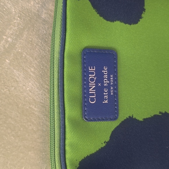 Clinique & Kate Spade Green and Blue Cosmetic Bag Set - Picture 2 of 9